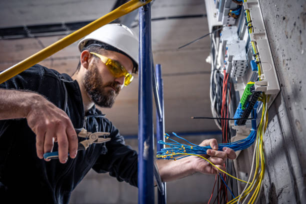Best Electrical Contractors for Businesses  in Evansville, WI