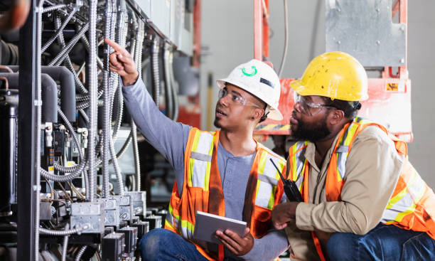Best Local Electrician Companies  in Evansville, WI