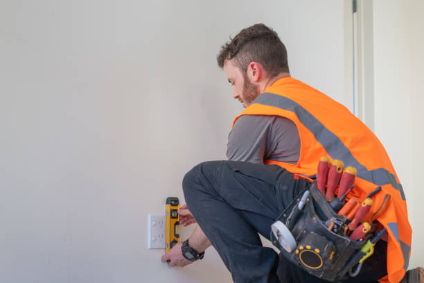 Best Electrical Outlet Repair  in Evansville, WI